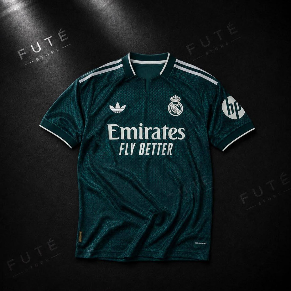 طقم ريال مدريد الثالث الأخضر الزمردي
